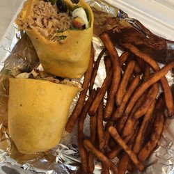Piato To Go - Southwest chicken wrap with sweet potato fries