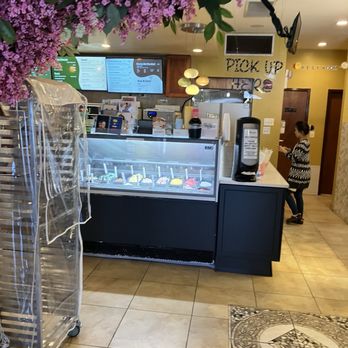 Breeze Bakery Cafe - Inside - Bakeries Near Me - Annandale, Virginia