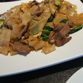 Thailicious - Pad see ew with beef - Thai Near Me - Artesia, California