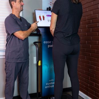 Elite Spine - Digital Foot scan for correcting collapsed arches - Chiropractors Near Me - Indianapolis, Indiana Elite Spine - Digital Foot scan for correcting collapsed arches - Chiropractors Near Me - Indianapolis, Indiana