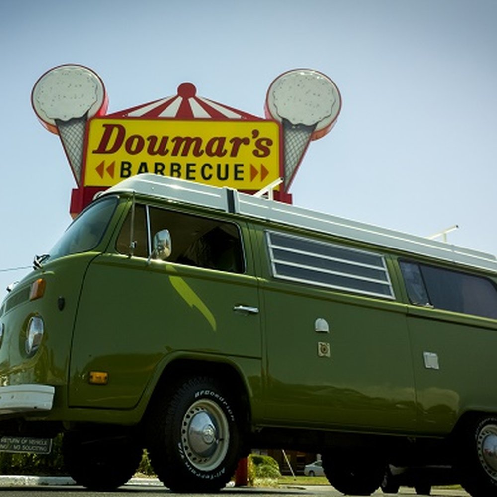 Doumar's Cones & Barbecue - if it's good enough for my bus , it's good enough for you since the dawn of mankind Doumars has been serving up curb stop fast food and som - Barbeque Near Me - Norfolk, Virginia