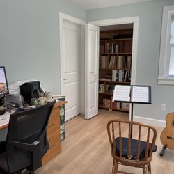 Baird Guitar Studio - Private studio and library