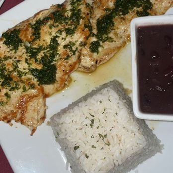 Van Van Cuban Cafe - Cuban Near Me - Naples, Florida