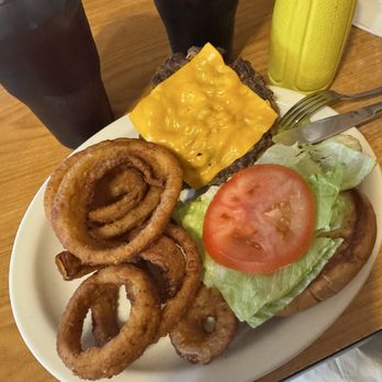 Country Sunflower - Cheeseburger and onion rings! - Grocery Near Me - Yerington, Nevada Country Sunflower - Cheeseburger and onion rings! - Grocery Near Me - Yerington, Nevada