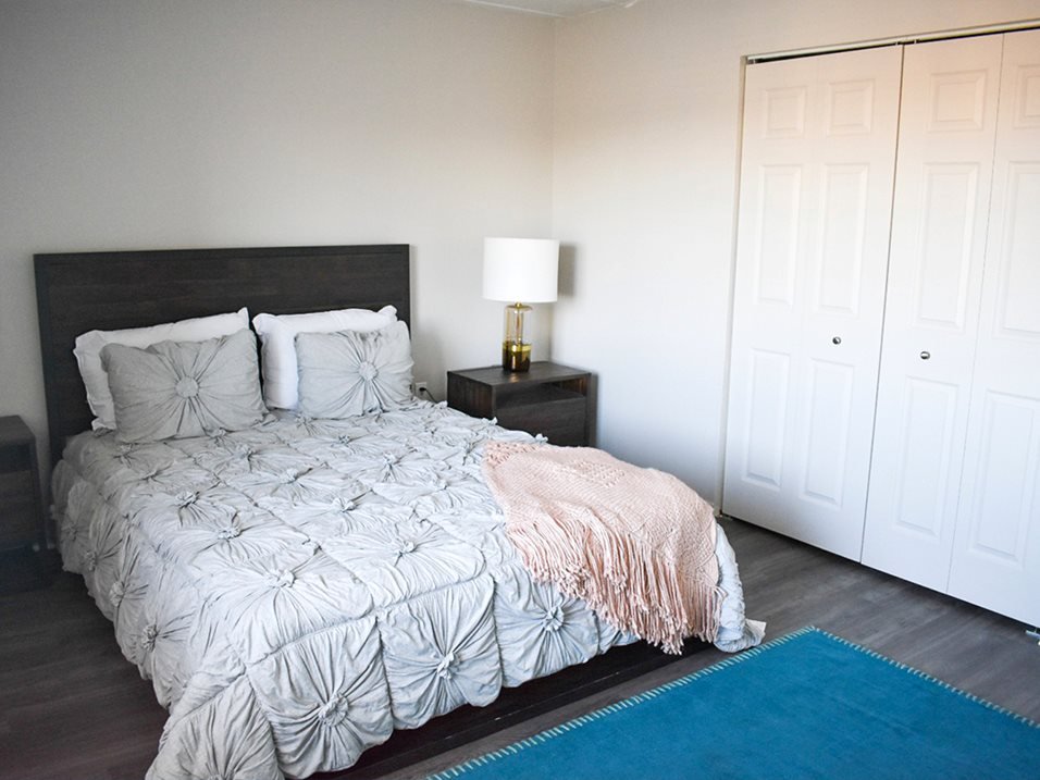 WALNUT CROSSINGS Updated September 2024 16 Photos 4175 Ivanhoe Dr