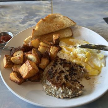 Full Belly - Sausage and eggs - Breakfast & Brunch Near Me - San Antonio, Texas Full Belly - Sausage and eggs - Breakfast & Brunch Near Me - San Antonio, Texas