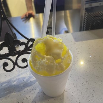 Big Easy Sno-balls - Small Snoball Cake Batter Sweet Condensed Milk Wedding Cake - Shaved Ice Near Me - Atlanta, Georgia