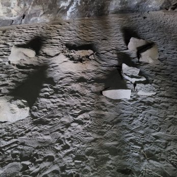 Redmond Caves - Inside Redmond Caves. - Parks Near Me - Redmond, Oregon