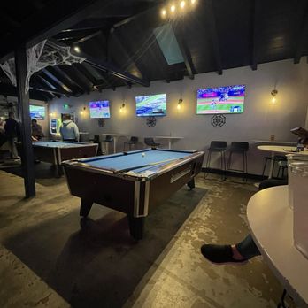 Parlor Bar - Sports Bars Near Me - Whittier, California Parlor Bar - Sports Bars Near Me - Whittier, California
