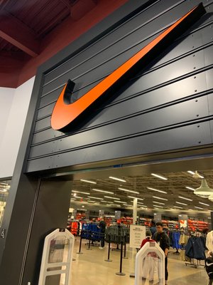 nike clearance elvis presley blvd