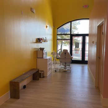 Clean Your Dirty Face - Inside + view - Skin Care Near Me - Winter Park, Florida