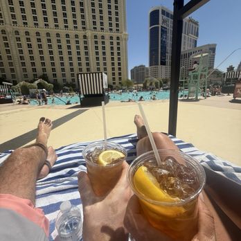 Pool Á Paris - Poolside daybed - Swimming Pools Near Me - Las Vegas, Nevada Pool Á Paris - Poolside daybed - Swimming Pools Near Me - Las Vegas, Nevada
