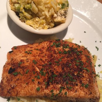 Cheddar's Scratch Kitchen - Lunch portion salmon and cheddar broccoli and rice casserole. This is one of my fav sides. Oh and the salmon comes on a bed of rice too! - Comfort Food Near Me - Brandywine, Maryland