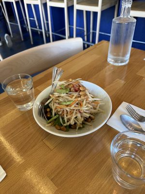 Kin Kao - Commercial Dr by null