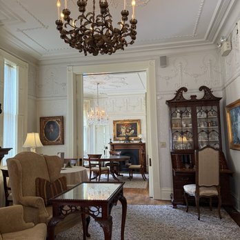 The Inn on Negley - Bed & Breakfast Near Me - Pittsburgh, Pennsylvania