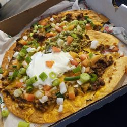 Guadalajara - Mexican pizza ABSOLUTELY delicious. Officially my favorite thing! Flaky crust with delicious toppings omggg pls order one for yourself!