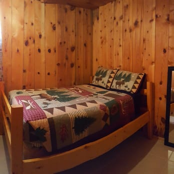 The Log Cabin Retreat - Lower Level Bedroom 2 - Vacation Rentals Near Me - Munising, Michigan The Log Cabin Retreat - Lower Level Bedroom 2 - Vacation Rentals Near Me - Munising, Michigan