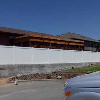 Humbolt Fence - 6' full privacy vinyl - Fences & Gates Near Me - Fortuna, California Humbolt Fence - 6' full privacy vinyl - Fences & Gates Near Me - Fortuna, California