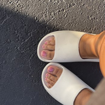 ML Pro Nails & Spa - Pedicure with gel polish Kendall gave me. - Waxing Near Me - Kissimmee, Florida ML Pro Nails & Spa - Pedicure with gel polish Kendall gave me. - Waxing Near Me - Kissimmee, Florida