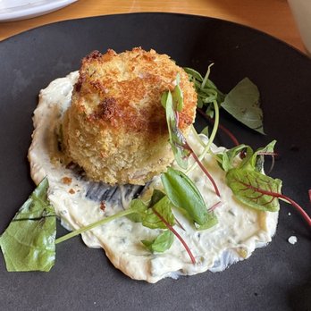 Simon Pearce - Crab cake appetizer - New American Near Me - Quechee, Vermont Simon Pearce - Crab cake appetizer - New American Near Me - Quechee, Vermont