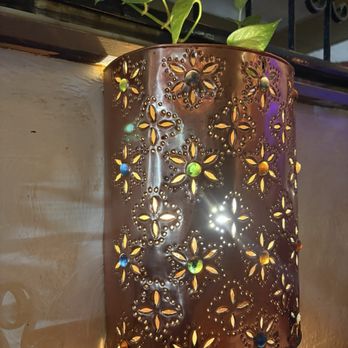Mi Pueblo Mexican Restaurant - Pretty light at the table - Mexican Near Me - Venice, Florida Mi Pueblo Mexican Restaurant - Pretty light at the table - Mexican Near Me - Venice, Florida