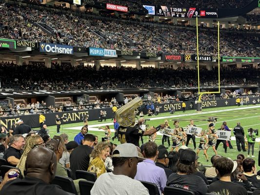 Caesars Superdome by null