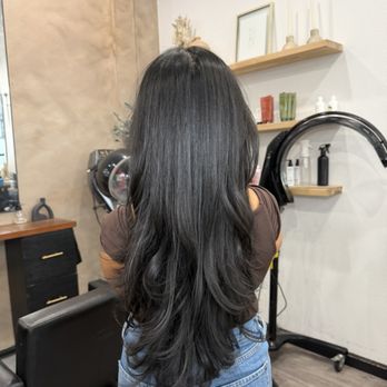 Beauty Illuminator - Hair Salons Near Me - Aiea, Hawaii