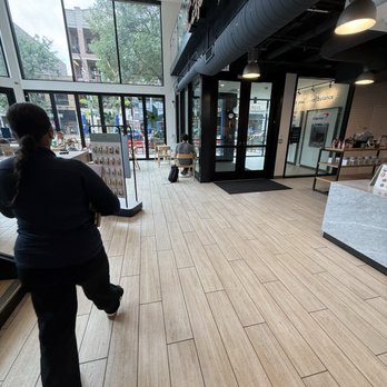 Capital One Café - Banks & Credit Unions Near Me - Chicago, Illinois
