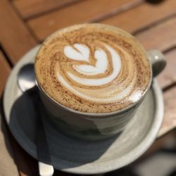 Alma. - Cappuccino