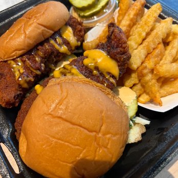 Dave's Hot Chicken - Chicken Shop Near Me - New Caney, Texas Dave's Hot Chicken - Chicken Shop Near Me - New Caney, Texas