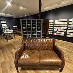 Read Shop - Upstairs