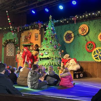 Silver Dollar City - Christmas activity - Amusement Parks Near Me - Branson, Missouri Silver Dollar City - Christmas activity - Amusement Parks Near Me - Branson, Missouri