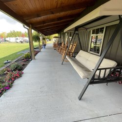 Big Mike's Creekside RV Resort - Outside of coffee shop/ice cream shop