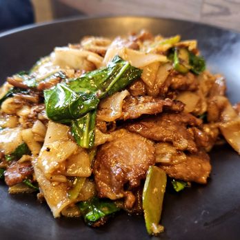Thai Square Restaurant - Pad see ew - Thai Near Me - Arlington, Virginia