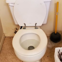 1984 toilet. 1984 toilet.