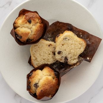 Blake 925 Deli - Plate of mini muffins (chocolate chip) - Delis Near Me - Schenectady, New York