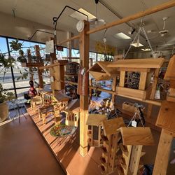 Wild Bird Store - Handmade Bird Feeders