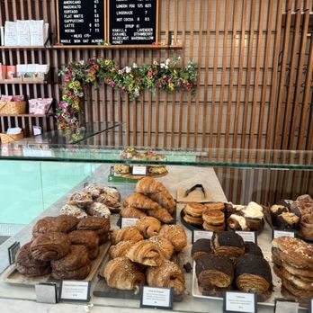 Lost Larson Bakery - Coffee & Tea Near Me - Chicago, Illinois