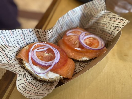 Bagels 'n Grinds by null