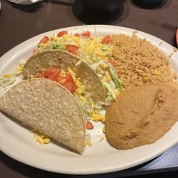 El jimador Mexican grill #8 - 3 beef taco lunch plate