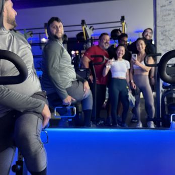 Basecamp Fitness - 6:15 baddies - Trainers Near Me - Millbrae, California