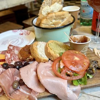 La Prosciutteria - Wine Bars Near Me - Bologna, BO