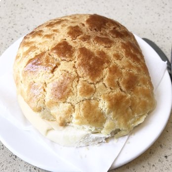 Lucullus Bakers & Roasters - Bolo bao with full slab of butter - Coffee Roasteries Near Me - Markham, Ontario