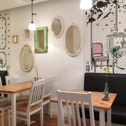Cafe Luise - Einfach, aber gekonnt dekoriert