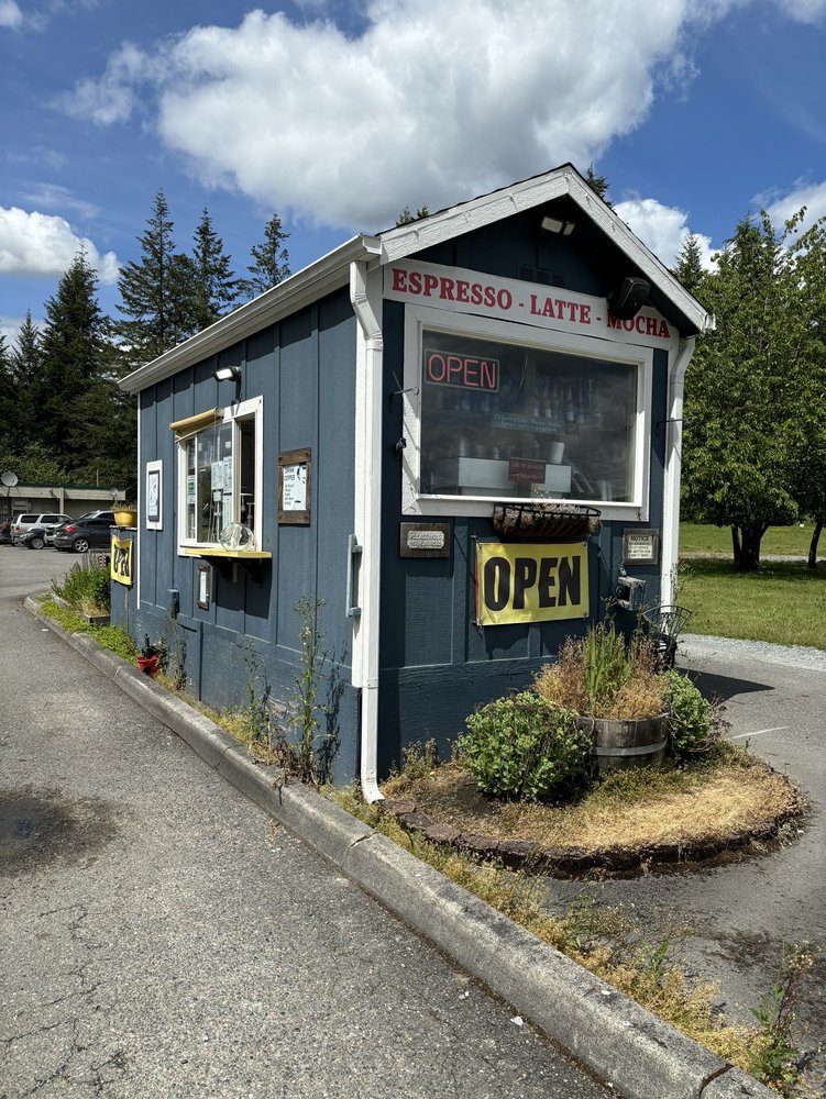 KELLI’S COFFEES Updated July 2024 10 Reviews 40512 Meridian Ave E