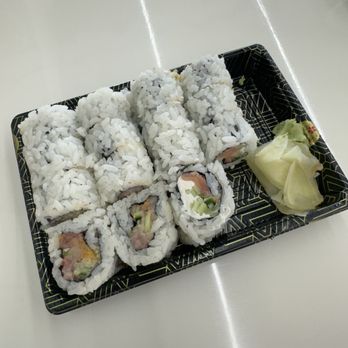 Sushi House - Spicy Yellowtail Roll, Philadelphia Roll - Kosher Near Me - Hollywood, Florida Sushi House - Spicy Yellowtail Roll, Philadelphia Roll - Kosher Near Me - Hollywood, Florida