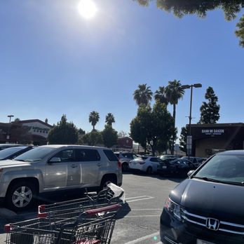 Harlam's Kitchen - Cantonese Near Me - Rosemead, California Harlam's Kitchen - Cantonese Near Me - Rosemead, California