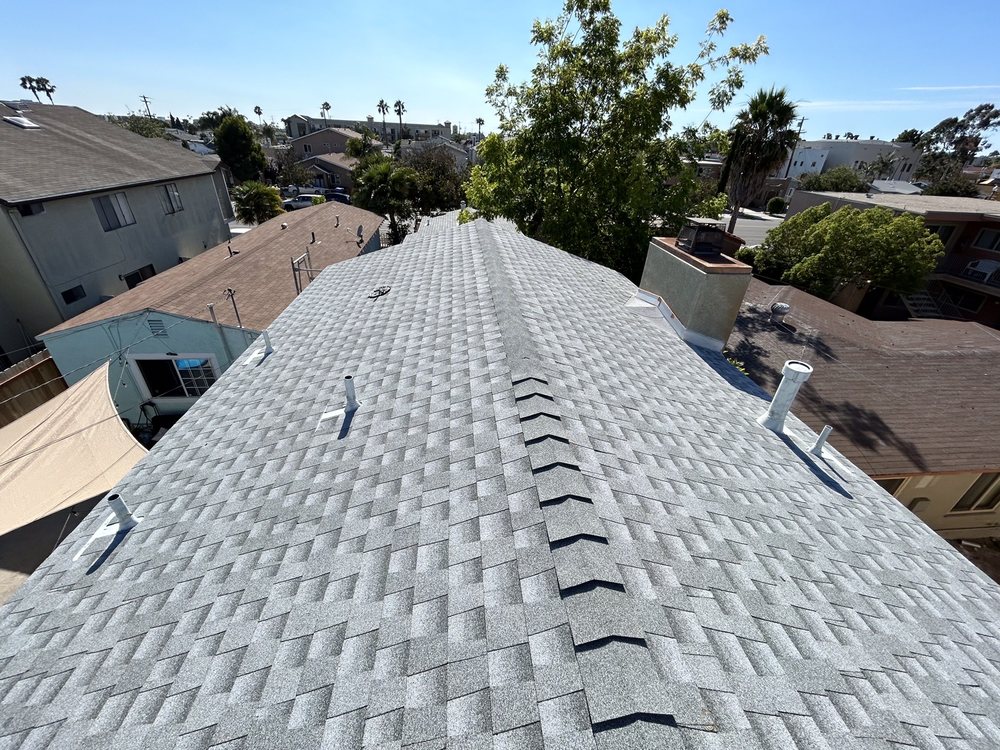 Slide of Hernandez Roofing