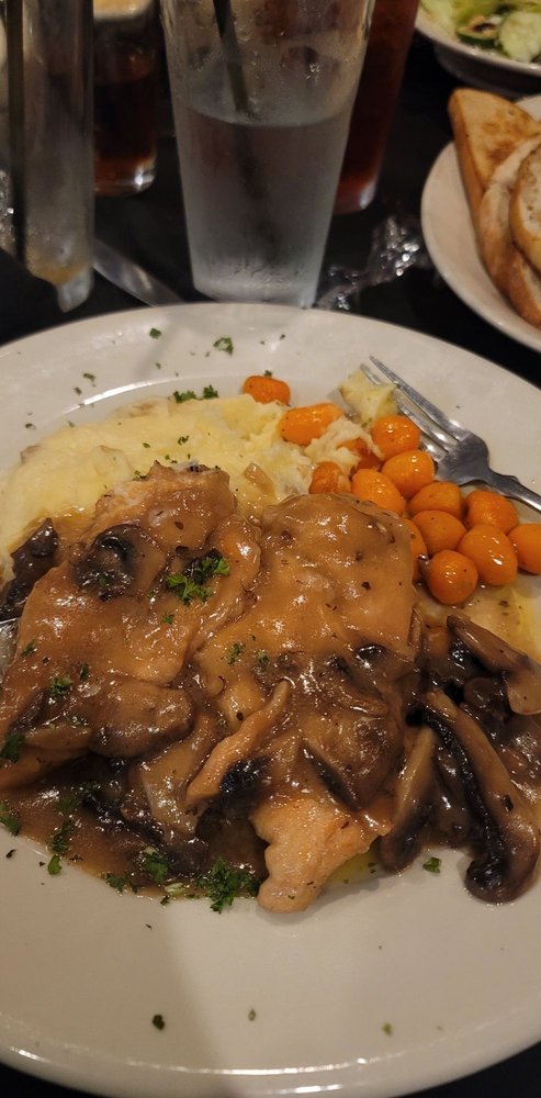 Social spots from Jaffre's Restaurant & Bar & Six Pack