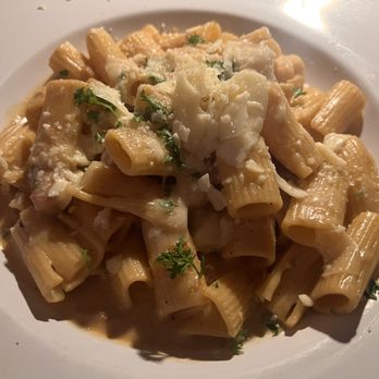 La Rustica - Rigatoni Carbonara Pancetta, egg, parmesan - Italian Near Me - Summerville, South Carolina La Rustica - Rigatoni Carbonara Pancetta, egg, parmesan - Italian Near Me - Summerville, South Carolina